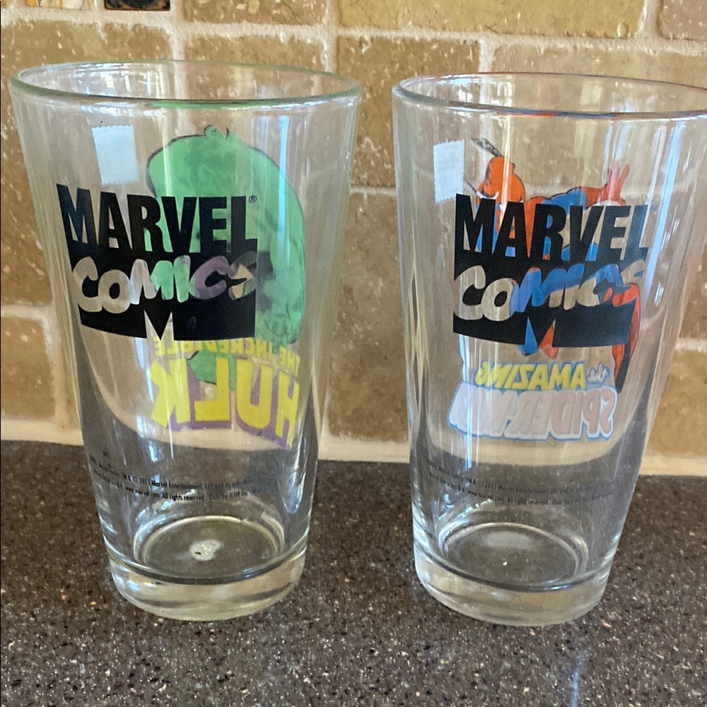 Hulk and Spider-Man Glass Set - Picture 2 of 3